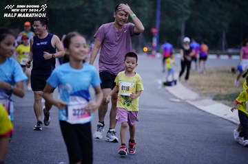 BINH DUONG NEW CITY HALF MARATHON 2024 - Ảnh #1724787