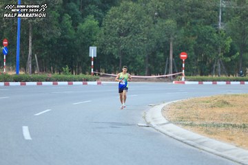 BINH DUONG NEW CITY HALF MARATHON 2024 - Ảnh #1734972