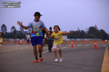 BINH DUONG NEW CITY HALF MARATHON 2024 - Ảnh #1728379