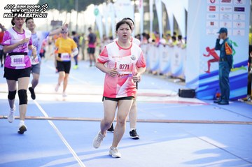 BINH DUONG NEW CITY HALF MARATHON 2024 - Ảnh #1763490