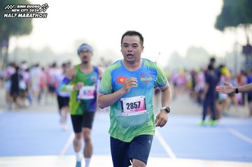 BINH DUONG NEW CITY HALF MARATHON 2024 - Ảnh #1758763