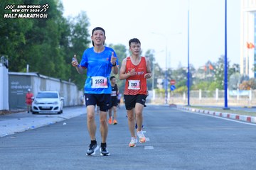 BINH DUONG NEW CITY HALF MARATHON 2024 - Ảnh #1766801