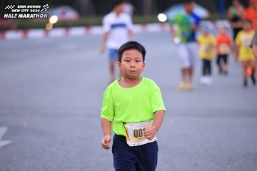 BINH DUONG NEW CITY HALF MARATHON 2024 - Ảnh #1726994