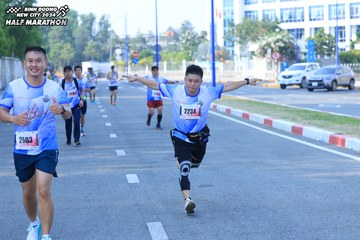 BINH DUONG NEW CITY HALF MARATHON 2024 - Ảnh #1770790