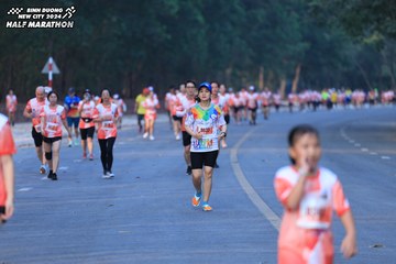 BINH DUONG NEW CITY HALF MARATHON 2024 - Ảnh #1771855