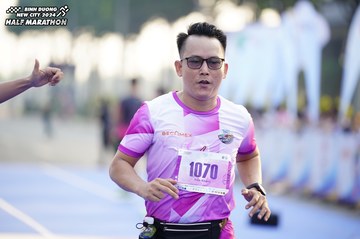 BINH DUONG NEW CITY HALF MARATHON 2024 - Ảnh #1758520