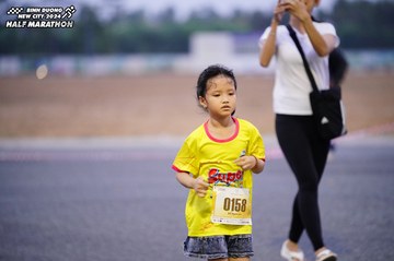 BINH DUONG NEW CITY HALF MARATHON 2024 - Ảnh #1724914