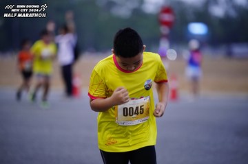 BINH DUONG NEW CITY HALF MARATHON 2024 - Ảnh #1725179