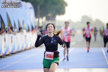 BINH DUONG NEW CITY HALF MARATHON 2024 - Ảnh #1761425