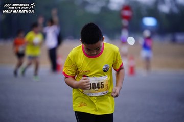 BINH DUONG NEW CITY HALF MARATHON 2024 - Ảnh #1725178