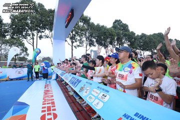 BINH DUONG NEW CITY HALF MARATHON 2024 - Ảnh #1738166