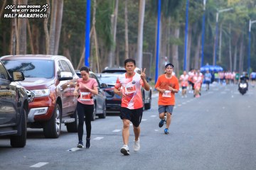 BINH DUONG NEW CITY HALF MARATHON 2024 - Ảnh #1756324