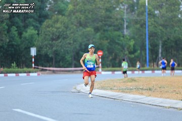 BINH DUONG NEW CITY HALF MARATHON 2024 - Ảnh #1735648