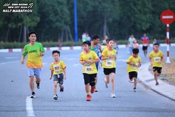 BINH DUONG NEW CITY HALF MARATHON 2024 - Ảnh #1726356
