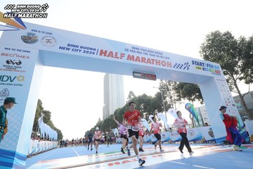 BINH DUONG NEW CITY HALF MARATHON 2024 - Ảnh #1821783
