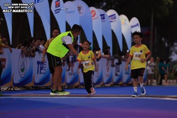 BINH DUONG NEW CITY HALF MARATHON 2024 - Ảnh #1729233