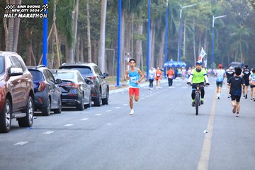 BINH DUONG NEW CITY HALF MARATHON 2024 - Ảnh #1755431