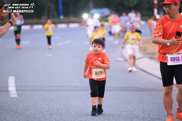 BINH DUONG NEW CITY HALF MARATHON 2024 - Ảnh #1727027
