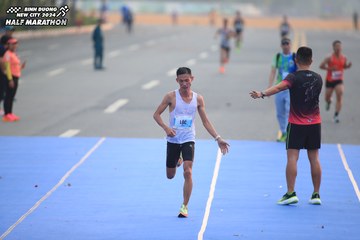 BINH DUONG NEW CITY HALF MARATHON 2024 - Ảnh #1738865