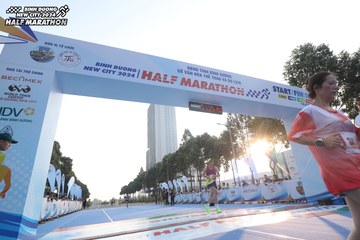 BINH DUONG NEW CITY HALF MARATHON 2024 - Ảnh #1819947