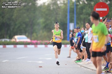 BINH DUONG NEW CITY HALF MARATHON 2024 - Ảnh #1736432