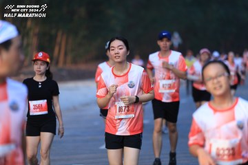 BINH DUONG NEW CITY HALF MARATHON 2024 - Ảnh #1772058
