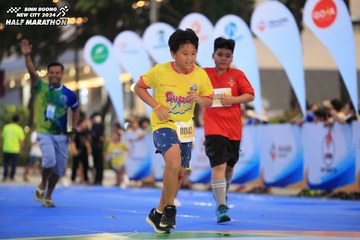 BINH DUONG NEW CITY HALF MARATHON 2024 - Ảnh #1727675