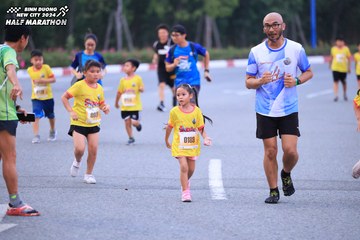 BINH DUONG NEW CITY HALF MARATHON 2024 - Ảnh #1726886