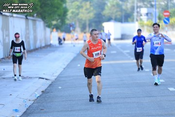 BINH DUONG NEW CITY HALF MARATHON 2024 - Ảnh #1770478