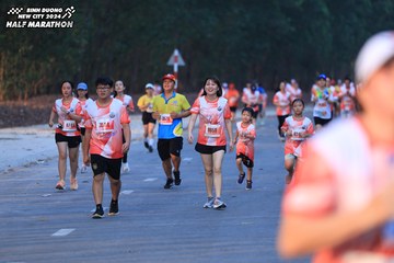 BINH DUONG NEW CITY HALF MARATHON 2024 - Ảnh #1771800