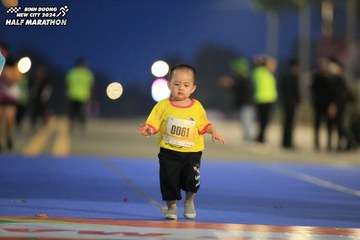 BINH DUONG NEW CITY HALF MARATHON 2024 - Ảnh #1728760