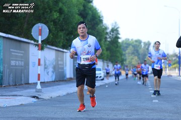 BINH DUONG NEW CITY HALF MARATHON 2024 - Ảnh #1766875