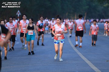 BINH DUONG NEW CITY HALF MARATHON 2024 - Ảnh #1772701