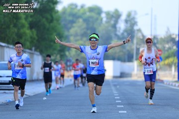 BINH DUONG NEW CITY HALF MARATHON 2024 - Ảnh #1765861