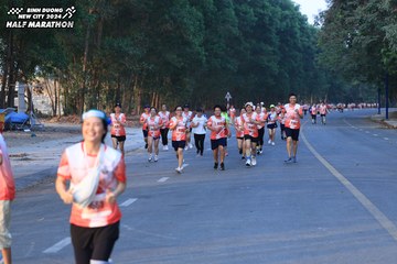 BINH DUONG NEW CITY HALF MARATHON 2024 - Ảnh #1772141