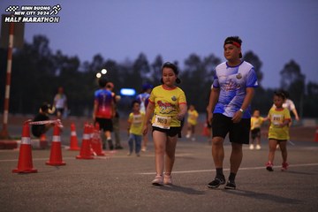 BINH DUONG NEW CITY HALF MARATHON 2024 - Ảnh #1728470