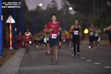 BINH DUONG NEW CITY HALF MARATHON 2024 - Ảnh #1756466