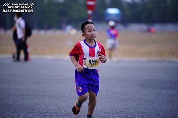 BINH DUONG NEW CITY HALF MARATHON 2024 - Ảnh #1725112