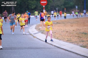 BINH DUONG NEW CITY HALF MARATHON 2024 - Ảnh #1726868