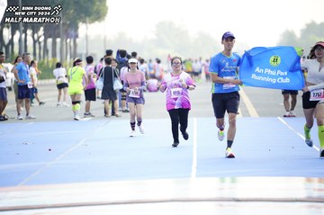 BINH DUONG NEW CITY HALF MARATHON 2024 - Ảnh #1760542