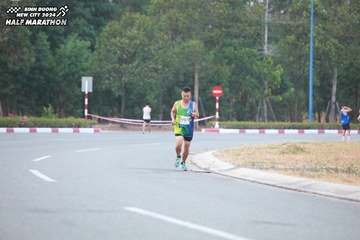BINH DUONG NEW CITY HALF MARATHON 2024 - Ảnh #1736164