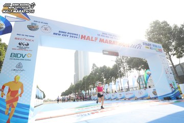 BINH DUONG NEW CITY HALF MARATHON 2024 - Ảnh #1819021