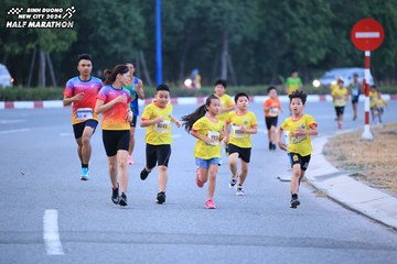 BINH DUONG NEW CITY HALF MARATHON 2024 - Ảnh #1726319
