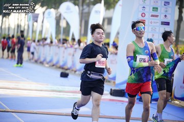 BINH DUONG NEW CITY HALF MARATHON 2024 - Ảnh #1762329