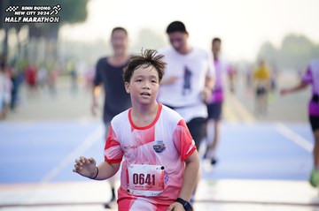 BINH DUONG NEW CITY HALF MARATHON 2024 - Ảnh #1761694