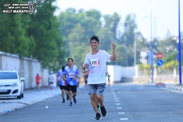 BINH DUONG NEW CITY HALF MARATHON 2024 - Ảnh #1766398