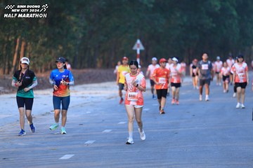 BINH DUONG NEW CITY HALF MARATHON 2024 - Ảnh #1771942