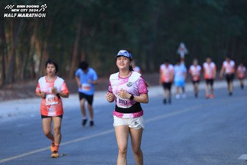BINH DUONG NEW CITY HALF MARATHON 2024 - Ảnh #1750655