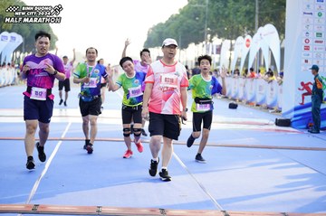 BINH DUONG NEW CITY HALF MARATHON 2024 - Ảnh #1762883