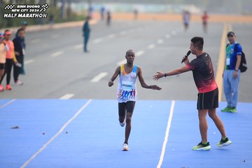 BINH DUONG NEW CITY HALF MARATHON 2024 - Ảnh #1738827
